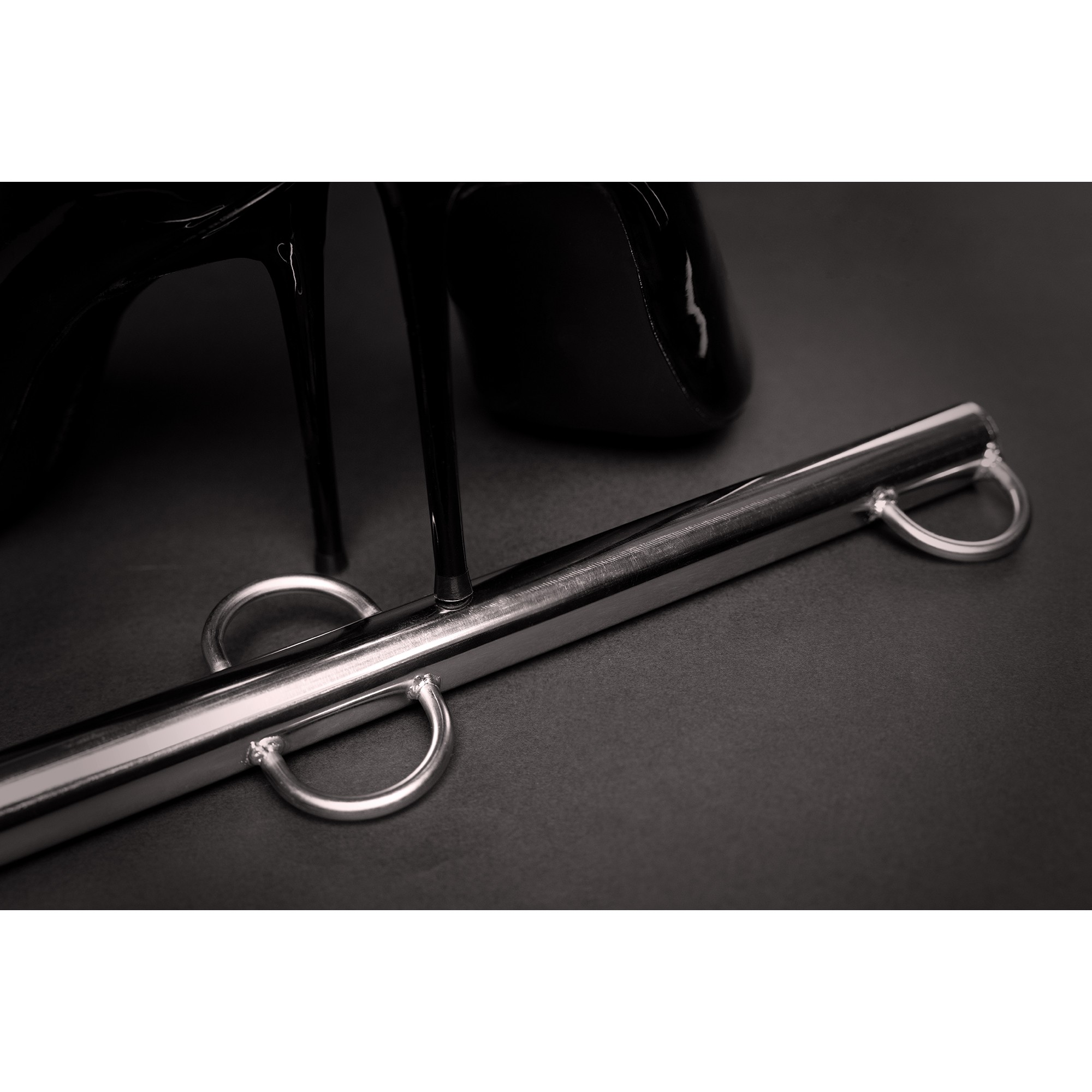 SPREADER BAR WITH MULTIPLE HOOKS - SILVER