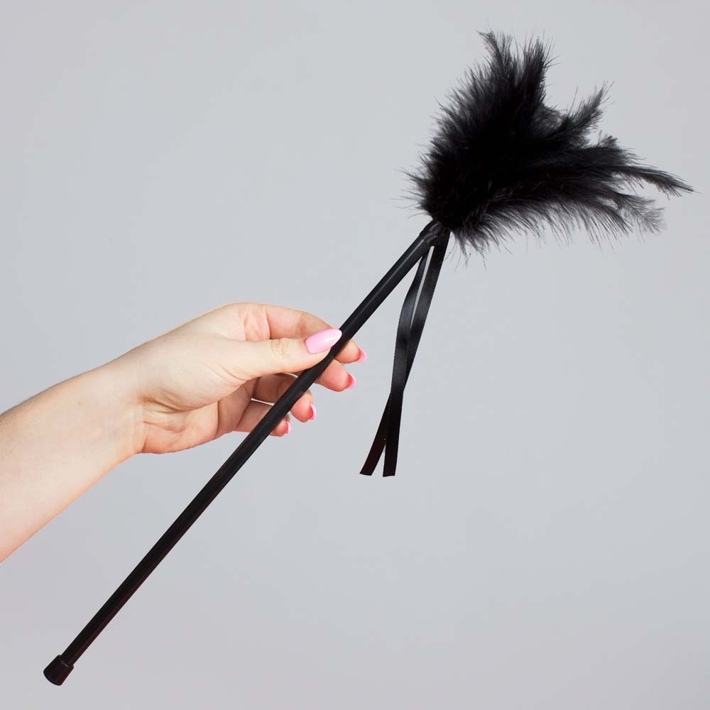 SECRET PLAY FEATHER TICKLER BLACK